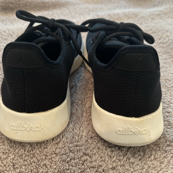 ALLBIRDS Tree Runners tennis shoe - Picture 3 of 6